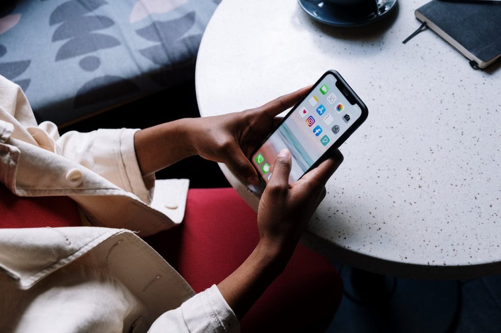 What is the dating app for feminists