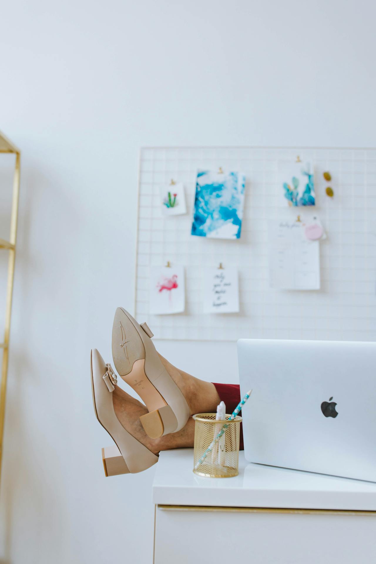 Dating Apps and Mental Health offline